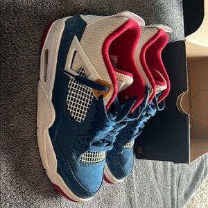 Air Jordan 4